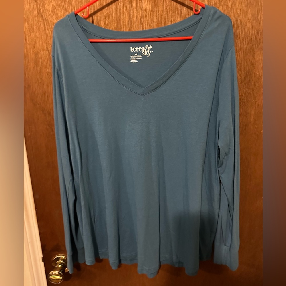 Women’s tee